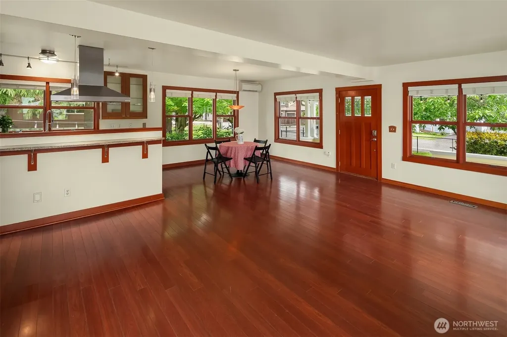 13039 56th Avenue Tukwila WA 98178