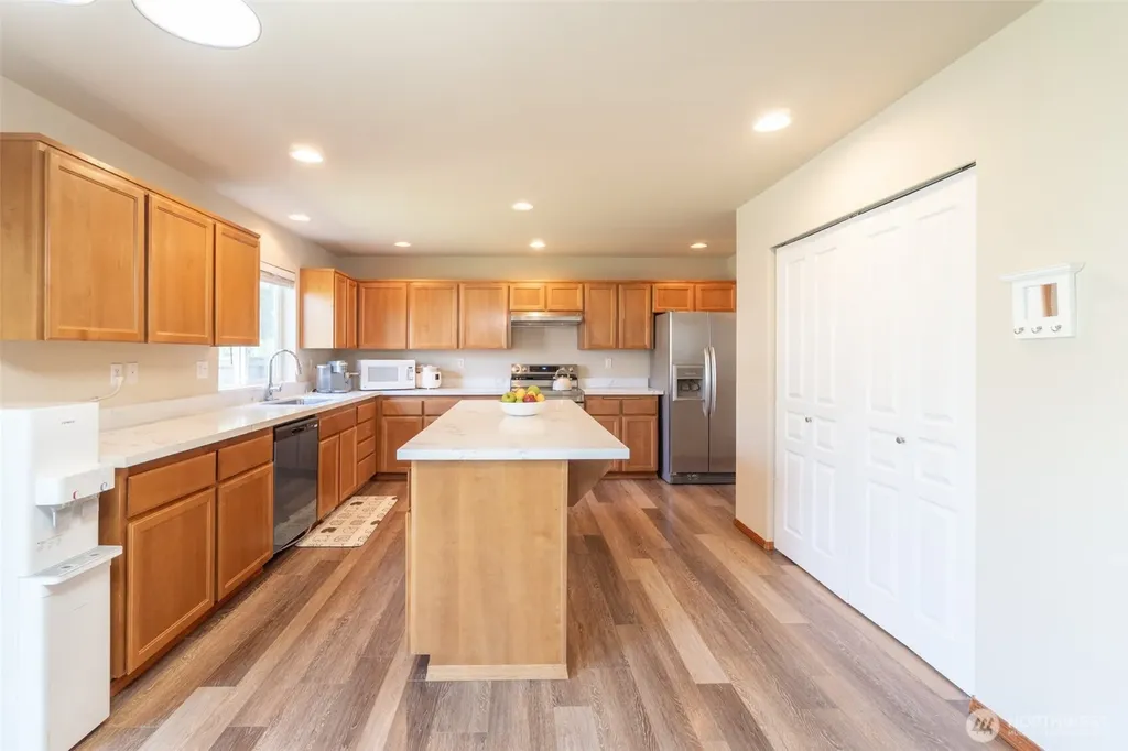 17804 15th Avenue E Spanaway WA 98387
