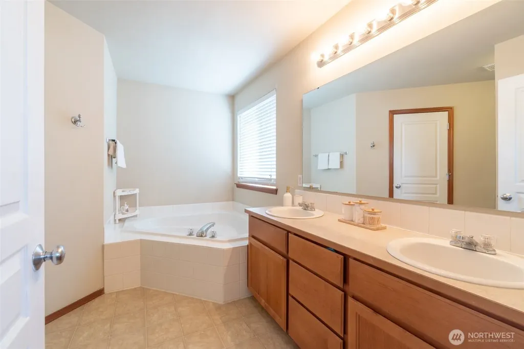17804 15th Avenue E Spanaway WA 98387