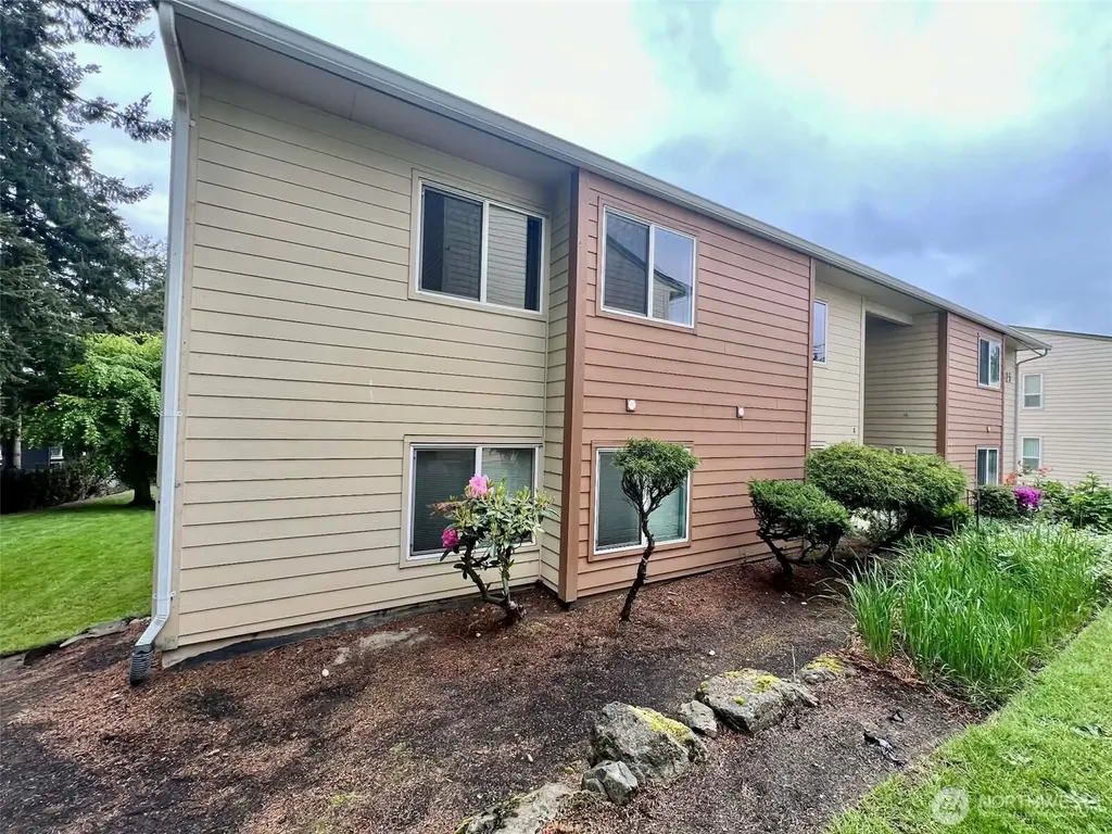 23625 112th Avenue SE Kent WA 98031
