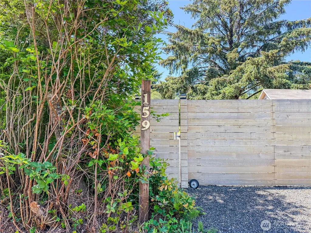 159 S Oar Loop SW Ocean Shores WA 98569