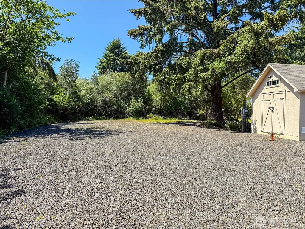 159 S Oar Loop SW Ocean Shores WA 98569
