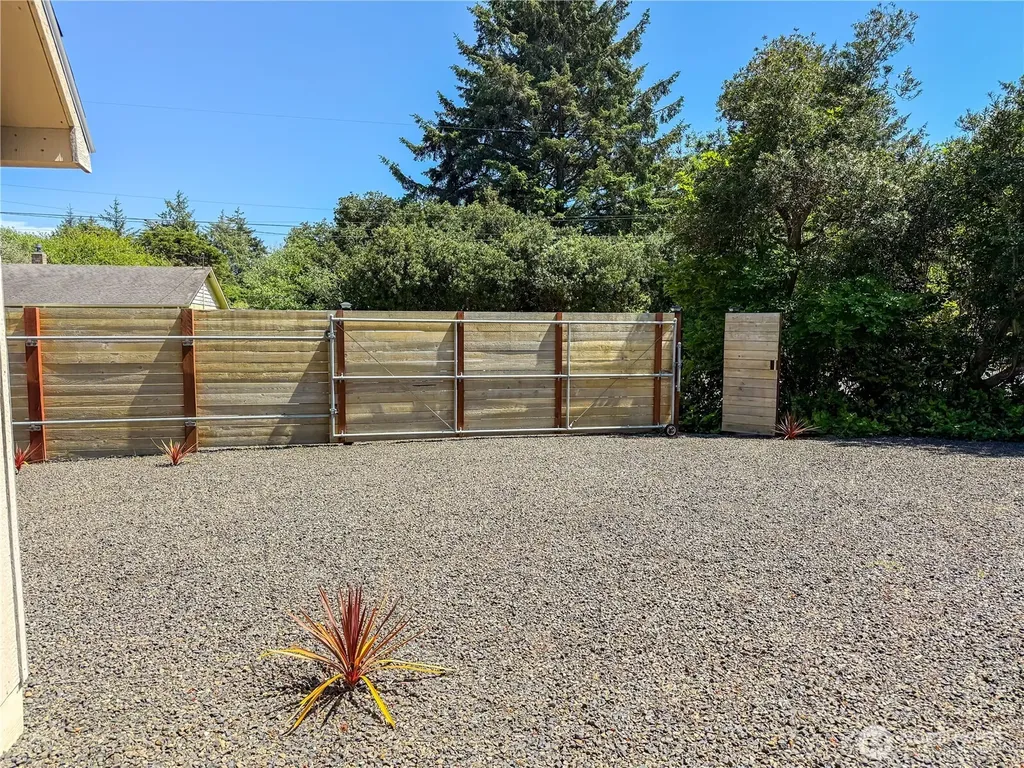 159 S Oar Loop SW Ocean Shores WA 98569