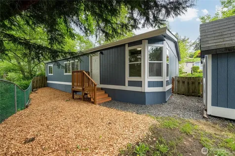 7701 Hardeson Road Everett WA 98203