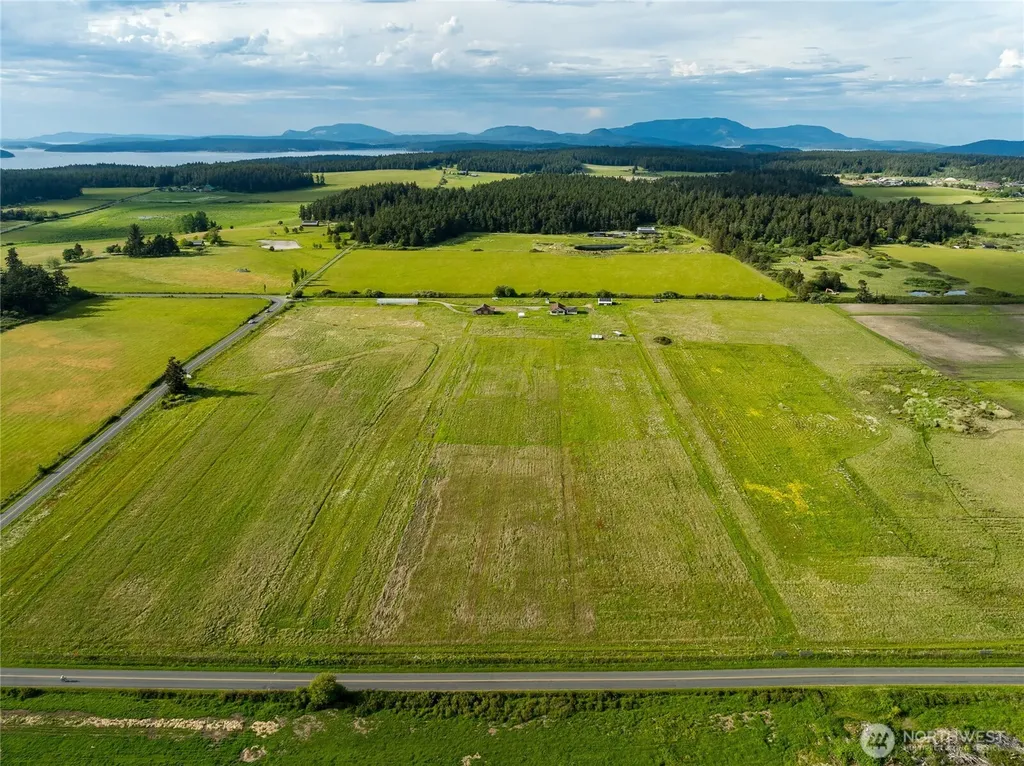 5625 Fisherman Bay Lopez Island WA 98261