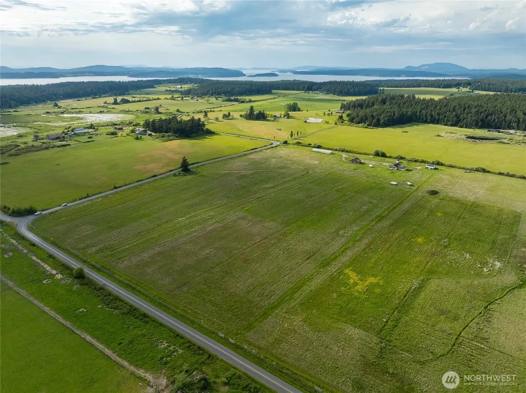 5625 Fisherman Bay Lopez Island WA 98261