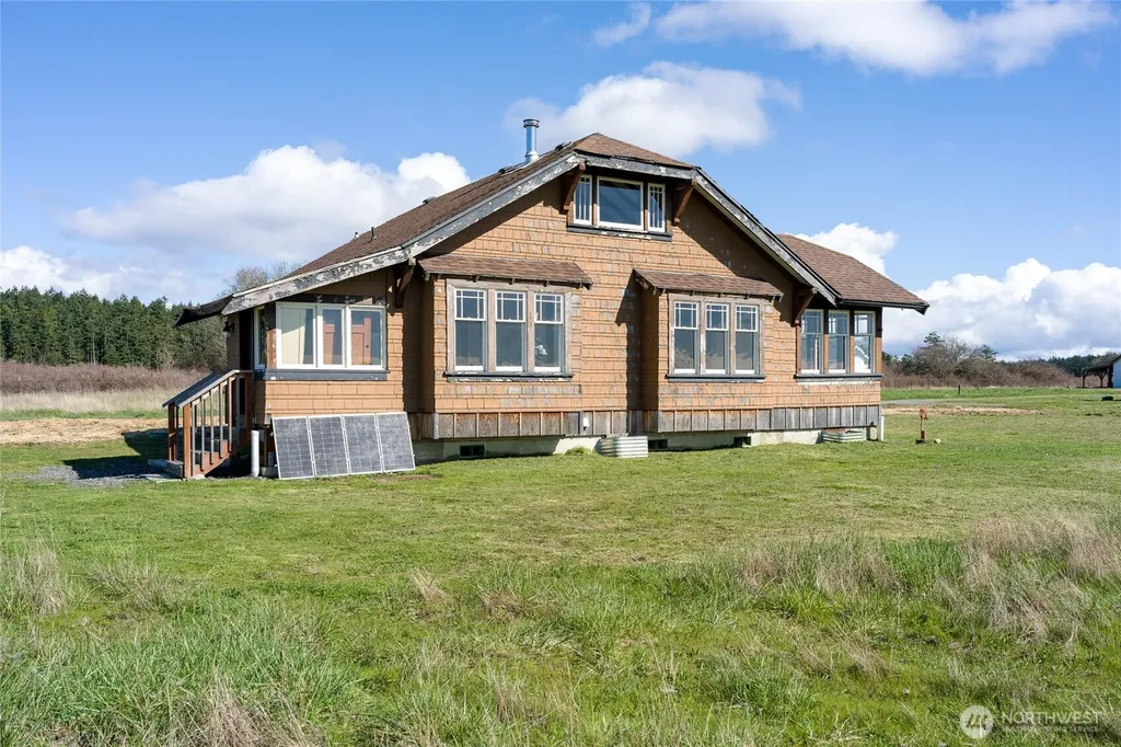 5625 Fisherman Bay Lopez Island WA 98261