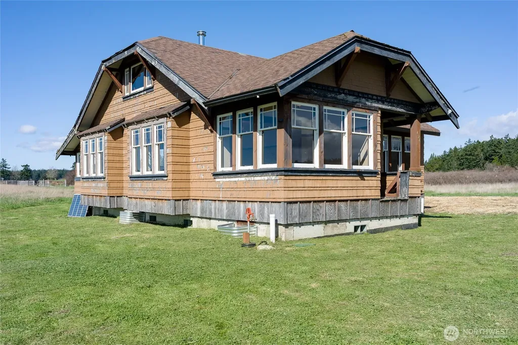 5625 Fisherman Bay Lopez Island WA 98261