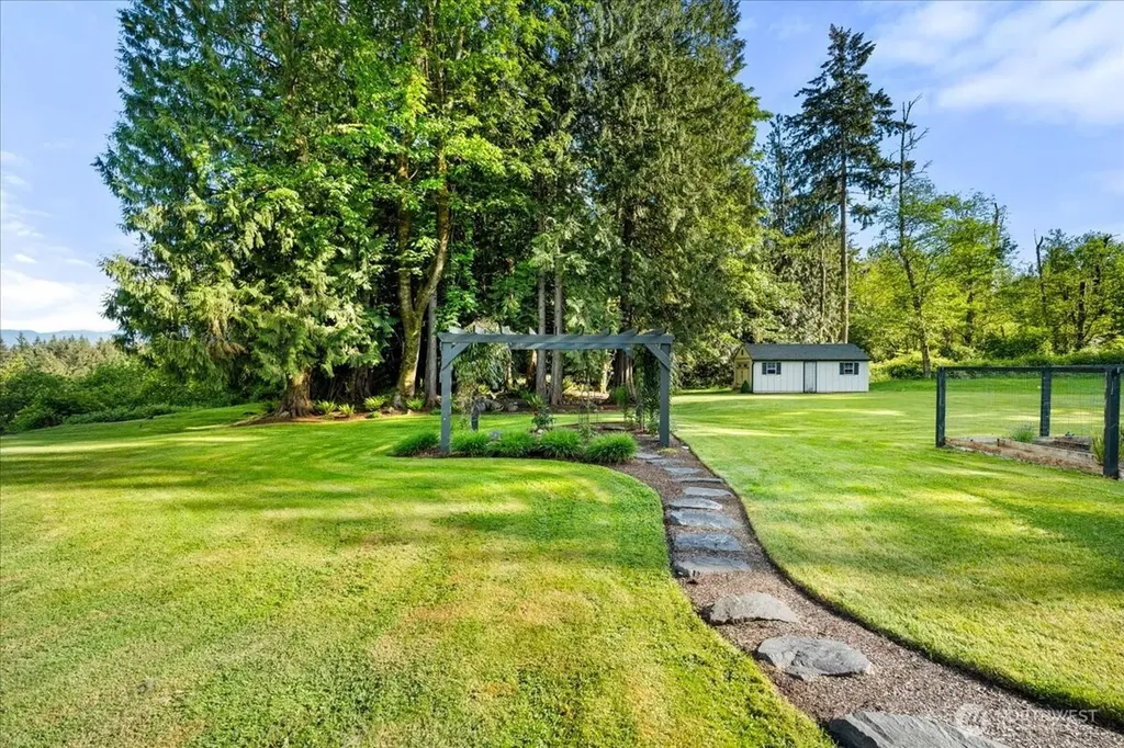5509 234th Avenue E Buckley WA 98321