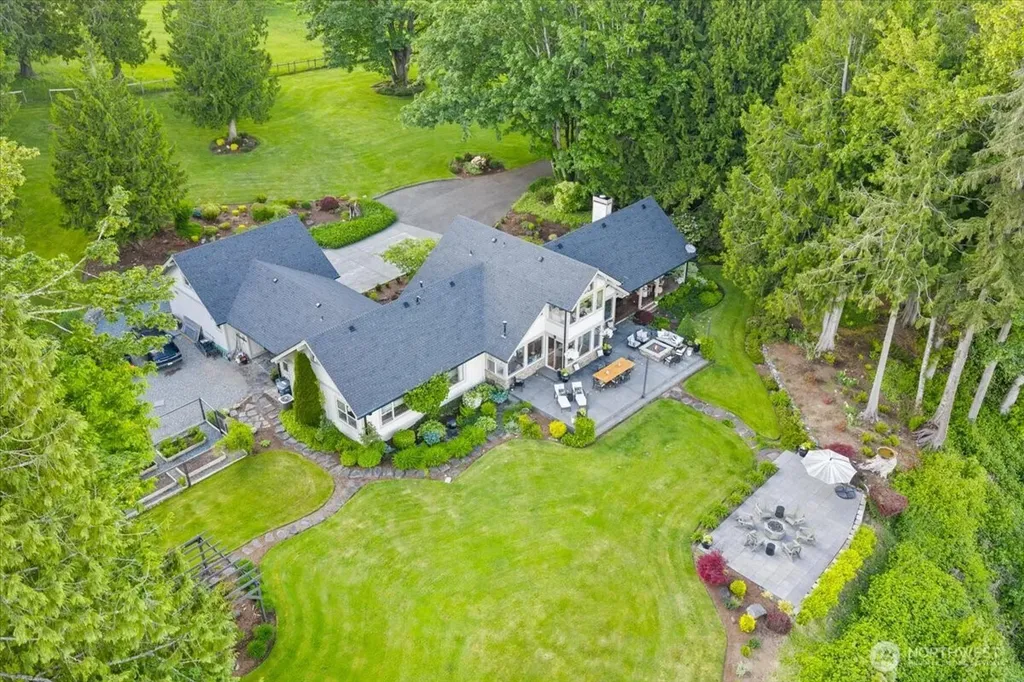 5509 234th Avenue E Buckley WA 98321