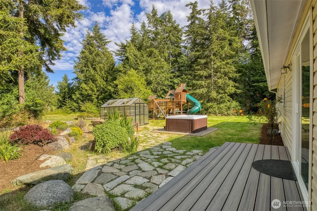 9272 Flagler Road Nordland WA 98358