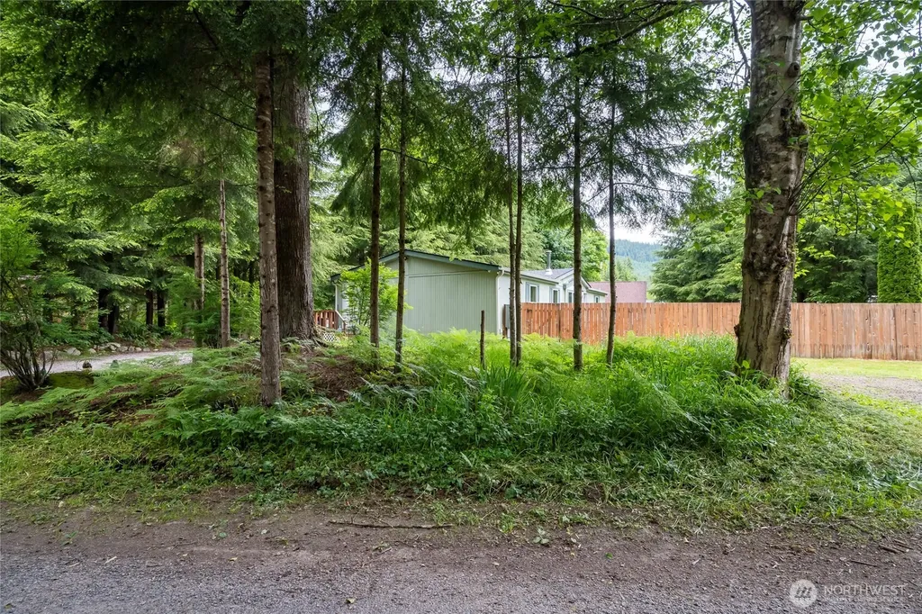 22221 S Forest Loop Road Granite Falls WA 98252