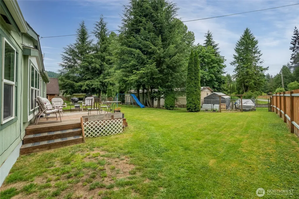 22221 S Forest Loop Road Granite Falls WA 98252