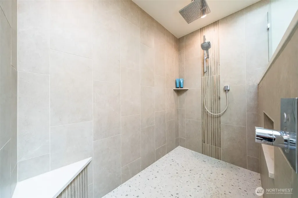 16036 177th Place NE Woodinville WA 98072