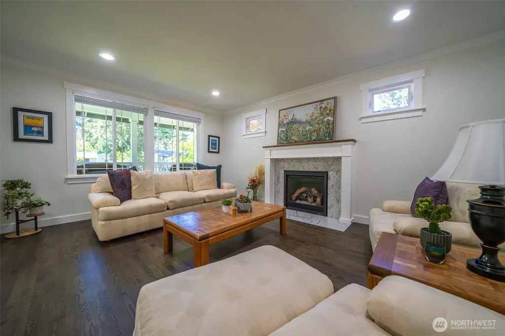 16036 177th Place NE Woodinville WA 98072