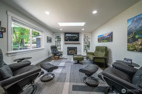 16036 177th Place NE Woodinville WA 98072