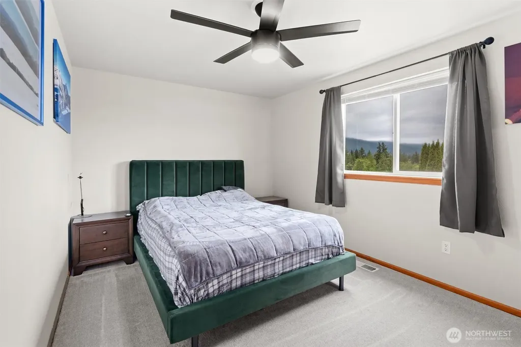 1305 Cascadia Drive Sedro Woolley WA 98284