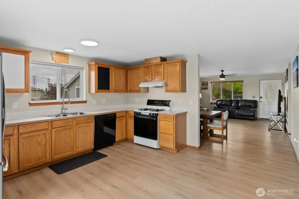 1305 Cascadia Drive Sedro Woolley WA 98284