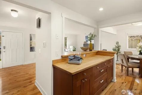 14011 98th Avenue NE Kirkland WA 98034