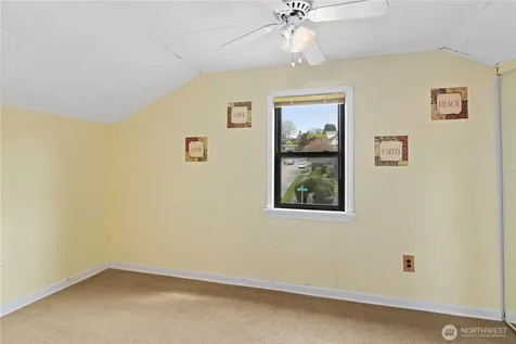 6901 40th Avenue SW Seattle WA 98136