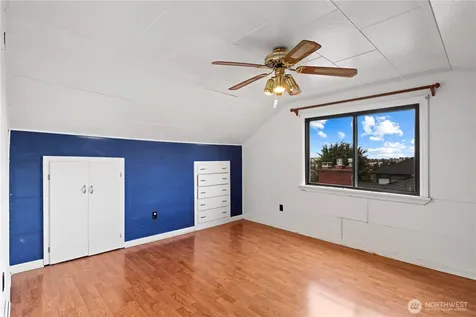 6901 40th Avenue SW Seattle WA 98136