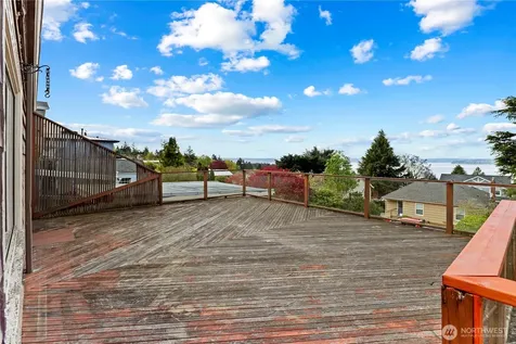 6901 40th Avenue SW Seattle WA 98136