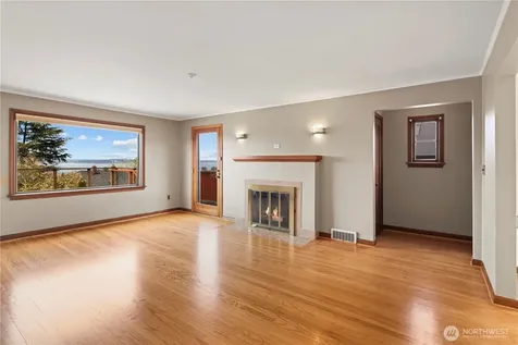 6901 40th Avenue SW Seattle WA 98136