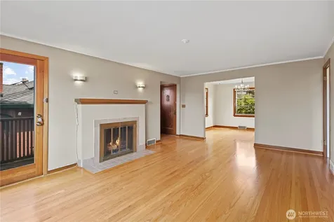 6901 40th Avenue SW Seattle WA 98136