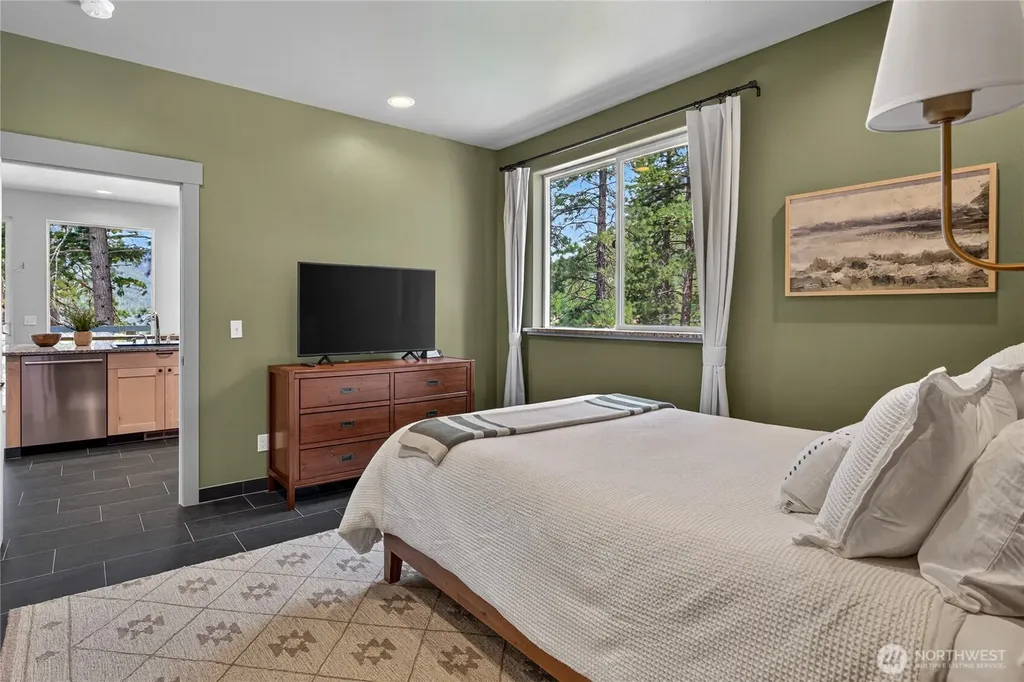 17027 North Shore Drive Leavenworth WA 98826