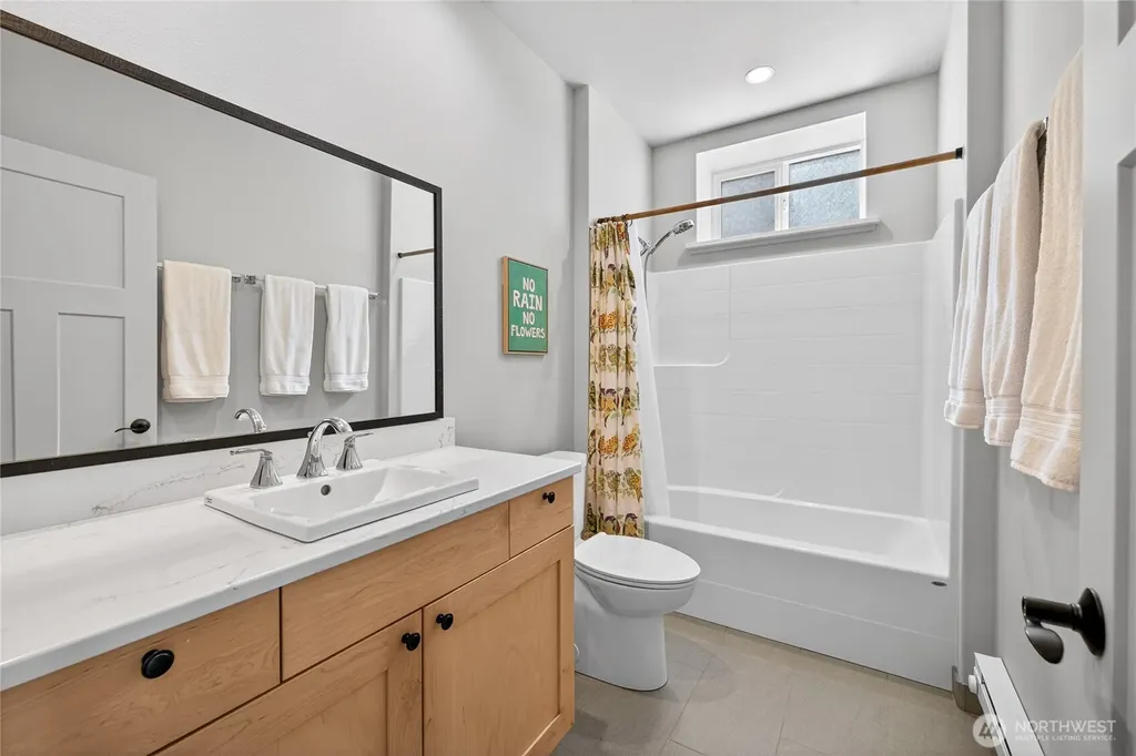 17027 North Shore Drive Leavenworth WA 98826