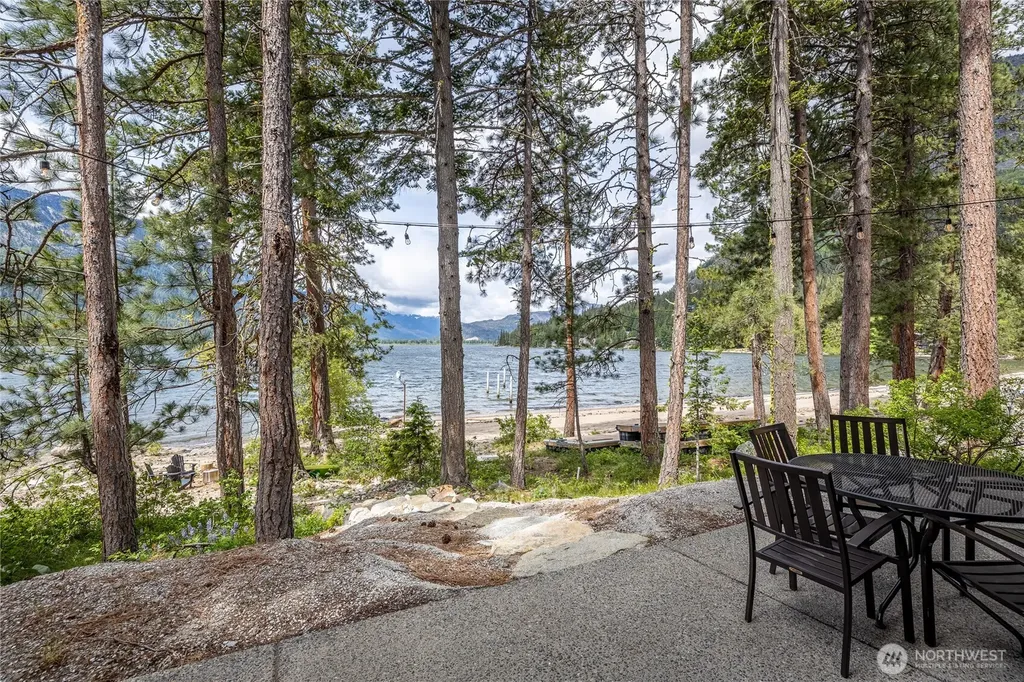 17027 North Shore Drive Leavenworth WA 98826