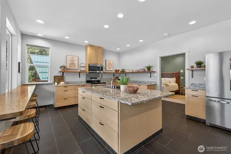 17027 North Shore Drive Leavenworth WA 98826