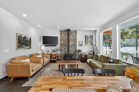 17027 North Shore Drive Leavenworth WA 98826