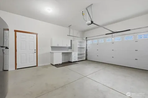 223 S 48th Place Mount Vernon WA 98274