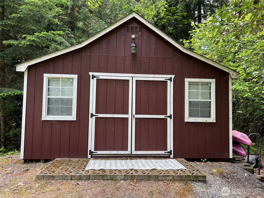 21950 Beachside Drive SE Yelm WA 98597