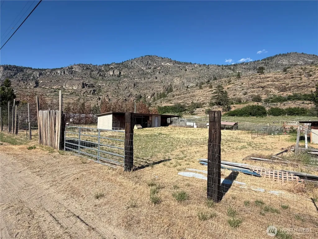 64 N Cordell Road Oroville WA 98844