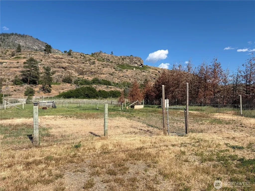 64 N Cordell Road Oroville WA 98844