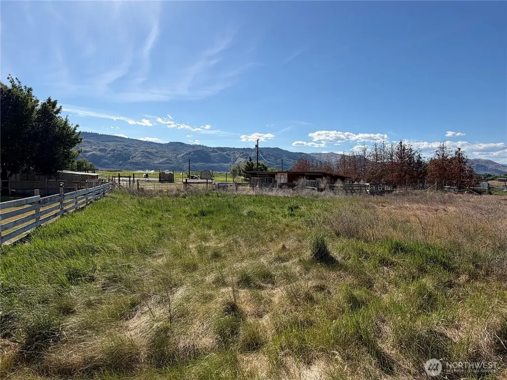 64 N Cordell Road Oroville WA 98844