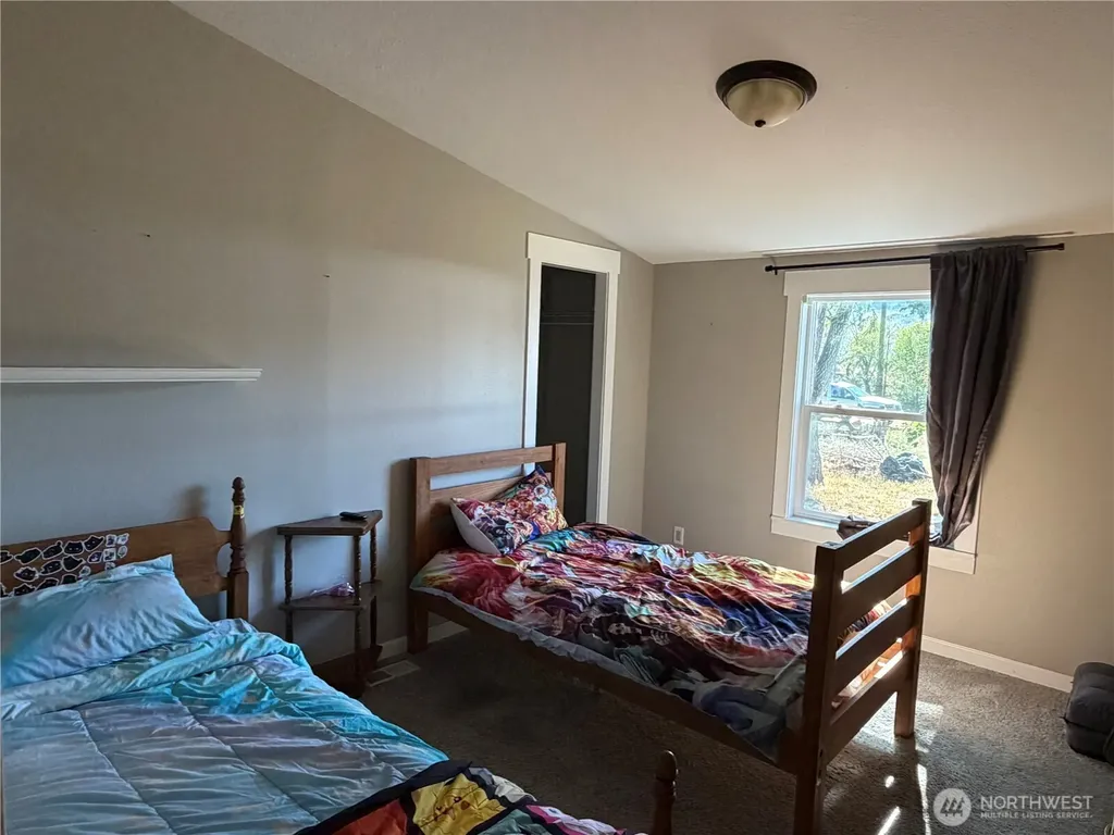64 N Cordell Road Oroville WA 98844