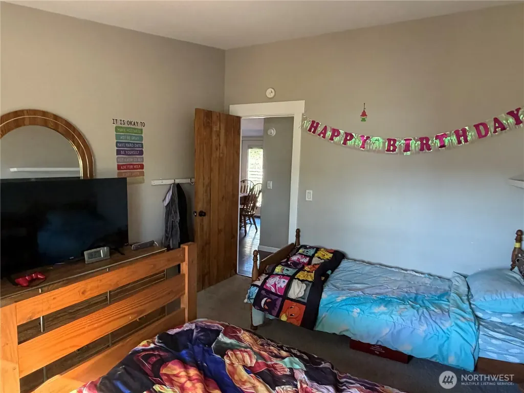 64 N Cordell Road Oroville WA 98844