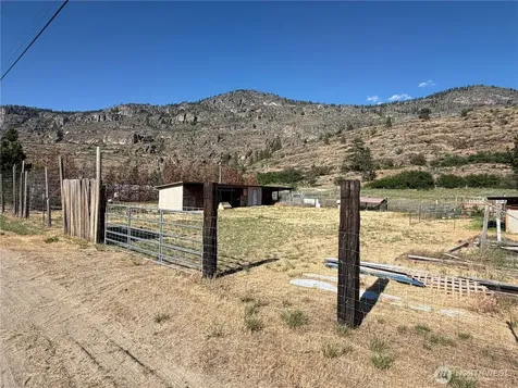 64 N Cordell Road Oroville WA 98844
