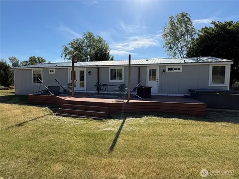 64 N Cordell Road Oroville WA 98844