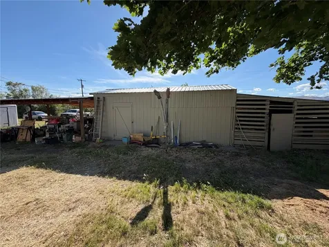 64 N Cordell Road Oroville WA 98844