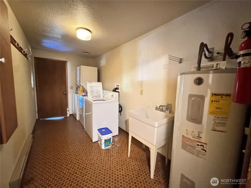 2139 Seabreeze Place Port Angeles WA 98363