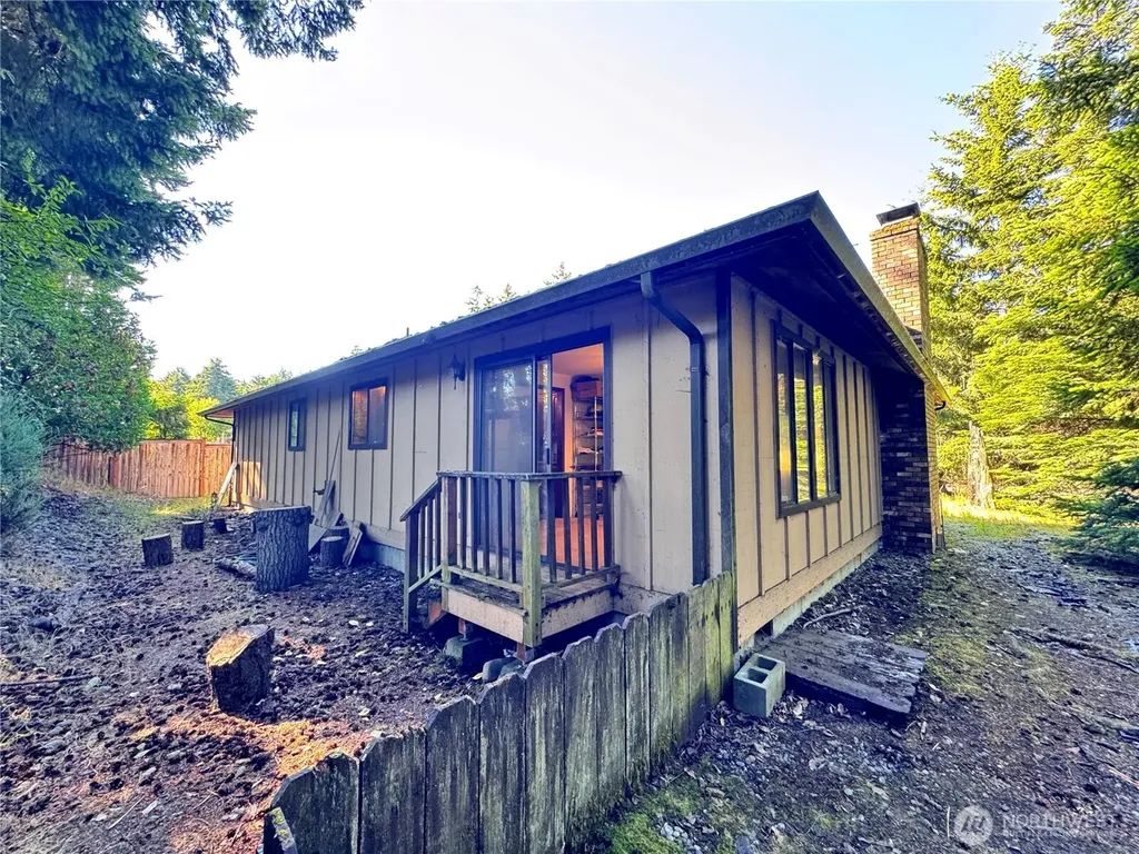 2139 Seabreeze Place Port Angeles WA 98363
