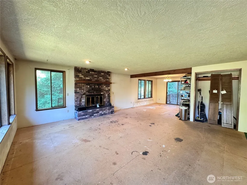 2139 Seabreeze Place Port Angeles WA 98363