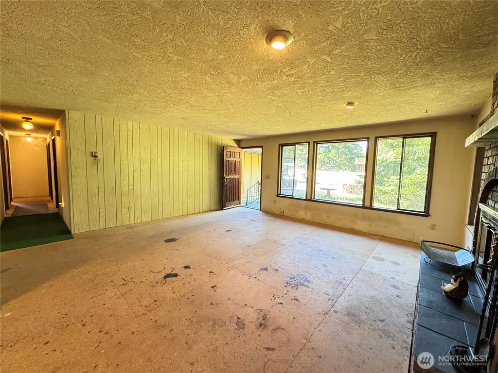 2139 Seabreeze Place Port Angeles WA 98363