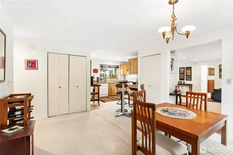 230 222nd Avenue NE Sammamish WA 98074
