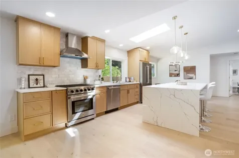 16103 E Shore Drive Lynnwood WA 98087