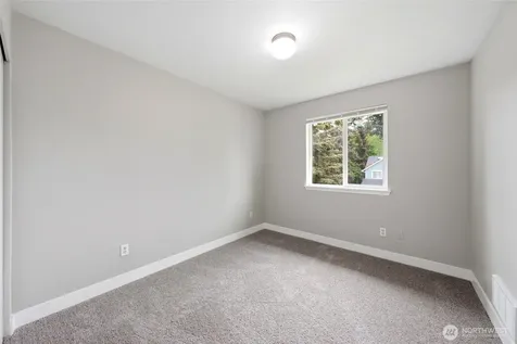 1744 113th Street S Tacoma WA 98444